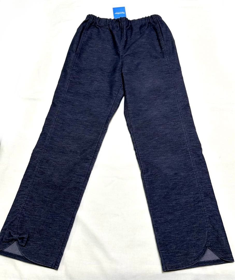 【新品　未使用】ファミリア　女の子　ズボン　パンツ　9分丈　150cm