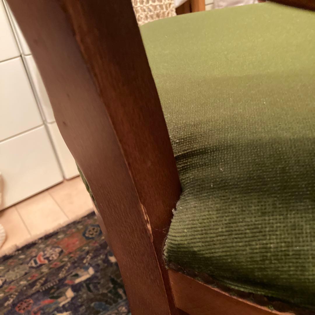 イタリア製ネコ脚チェア　クラシカル