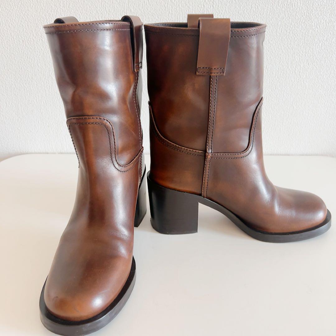 お値下げ【ミュウミュウ】 レザーショートブーツ 38