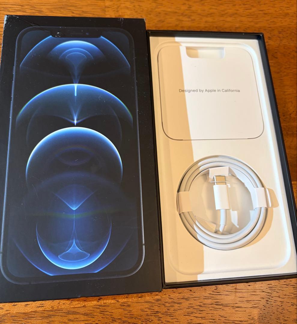 Apple iPhone 12 Pro 青 本体