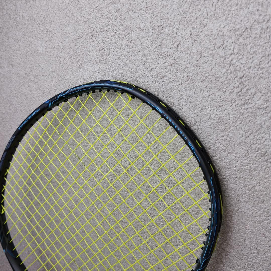 【極美品】YONEX VOLTRIC Z-FORCE Ⅱ 4UG5①