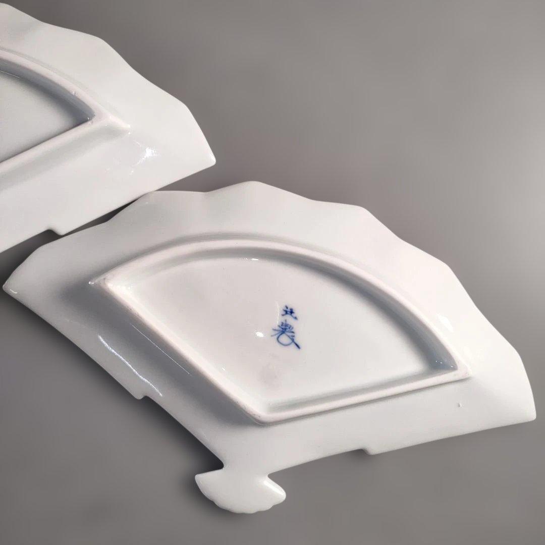 A1331-4/有田焼/宮内庁御用達 十四代辻常陸製染錦絵変扇面皿3客/懐石道具