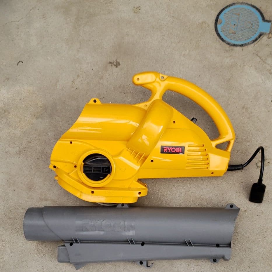 RYOBIのブロワバキューム
