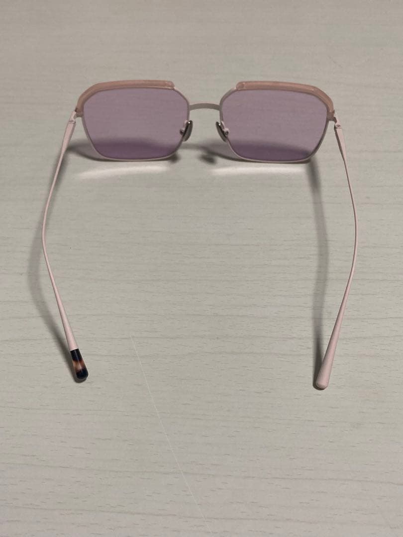 817 blanc lnt サングラス