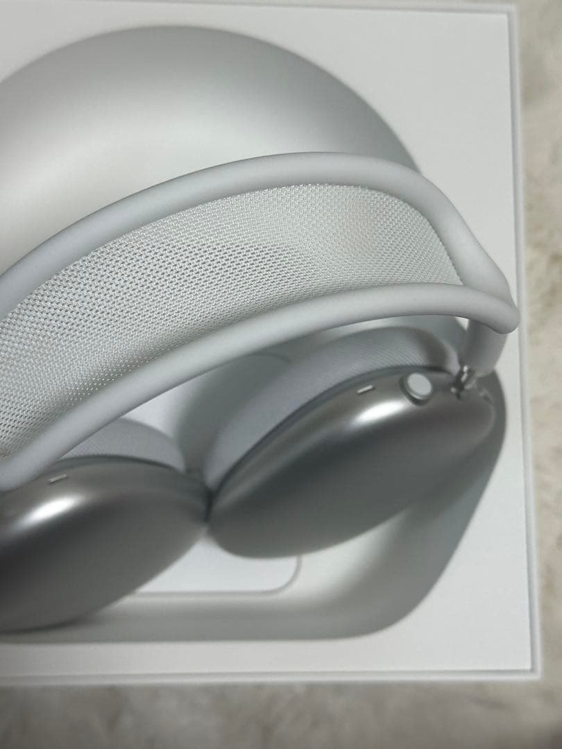 AirPodsMaxシルバー