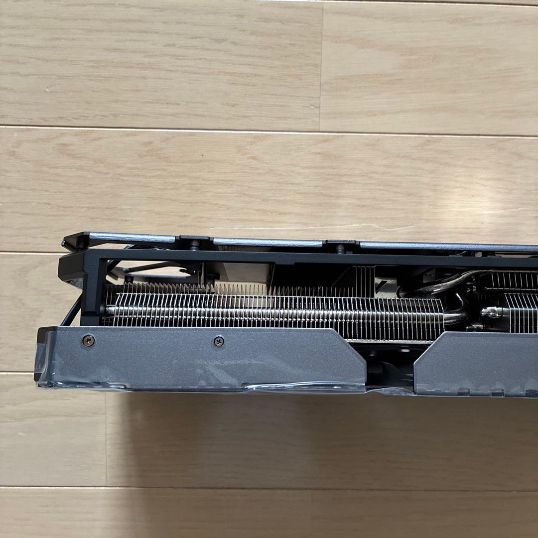 ASUS TUF GAMING RTX 4090 ヒートシンク　ファン　LED