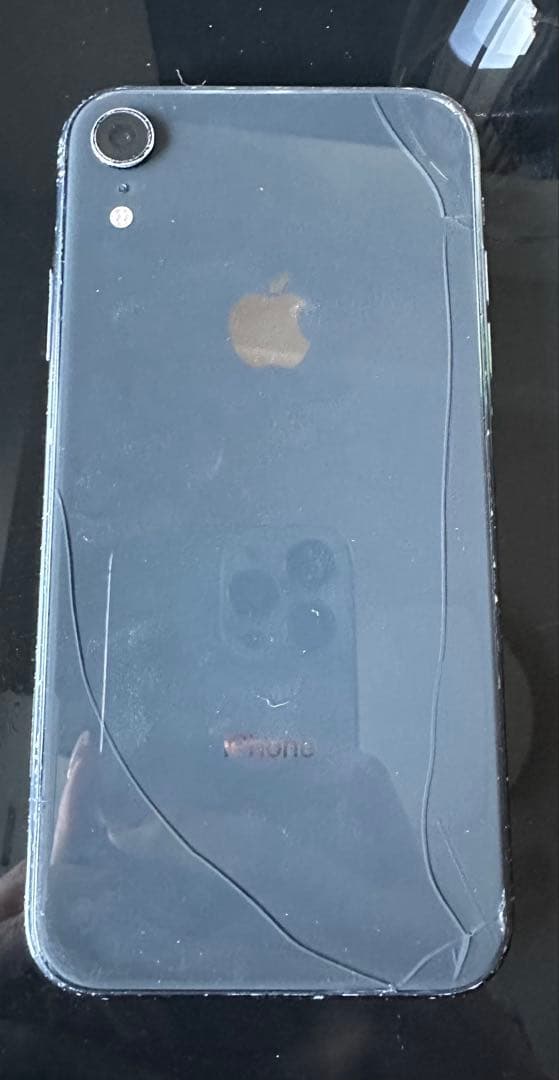 Apple iPhone XR ブラック 画面ひびあり