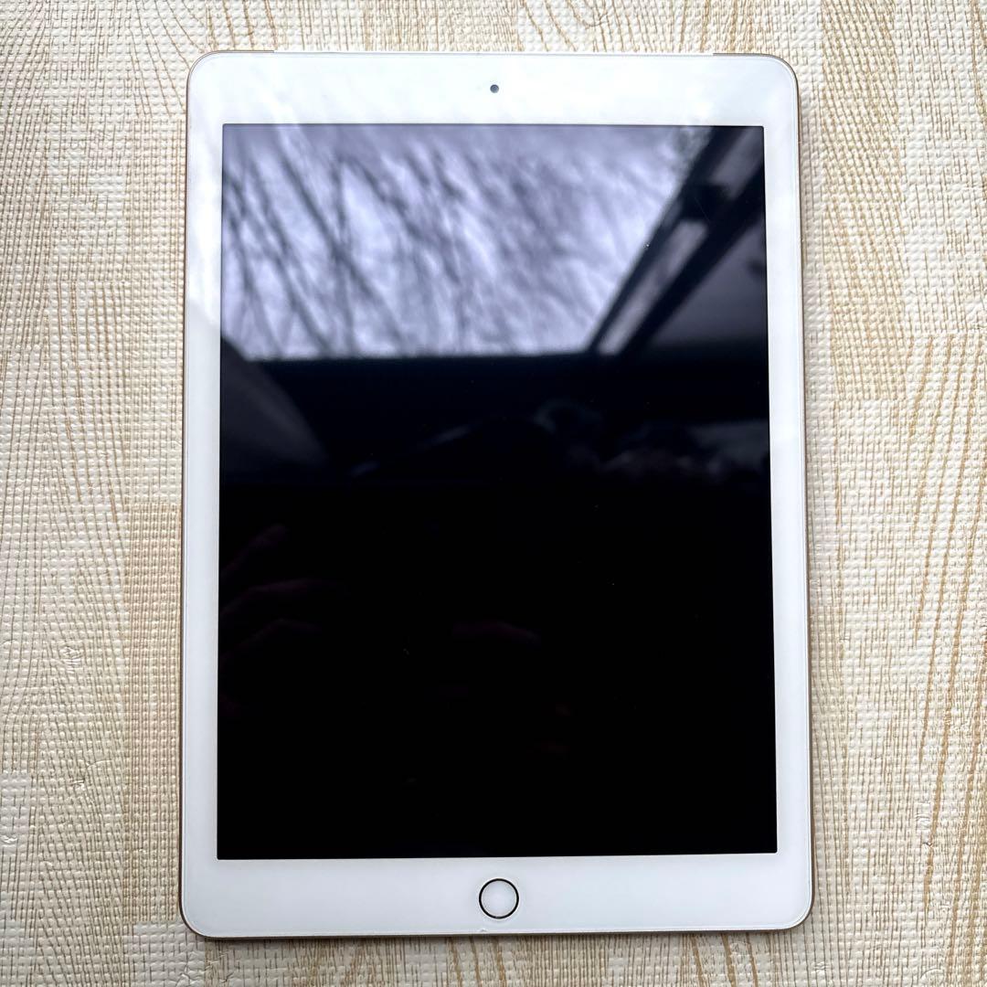 M*様 iPad 第5世代 32gb wi-fi+cellularゴールド 本体