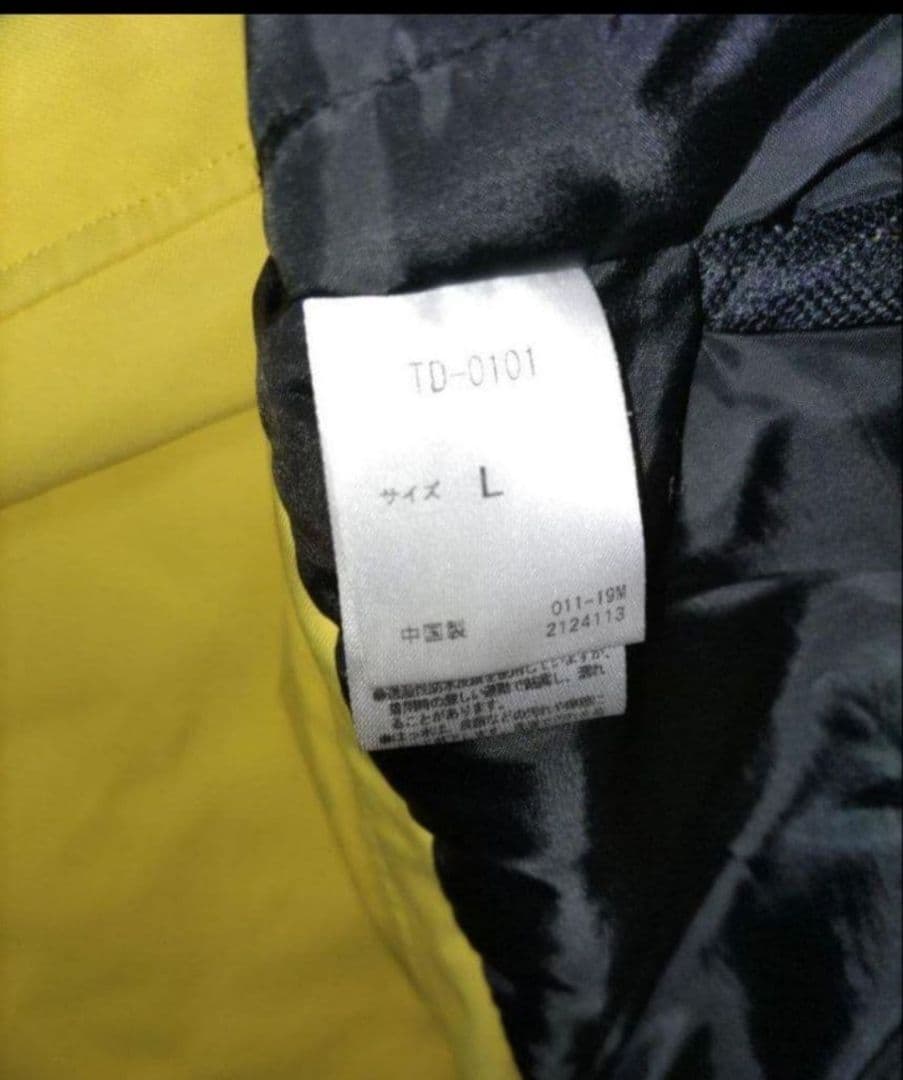 a TEAM DESCENTE デサント 選手用ジャケット