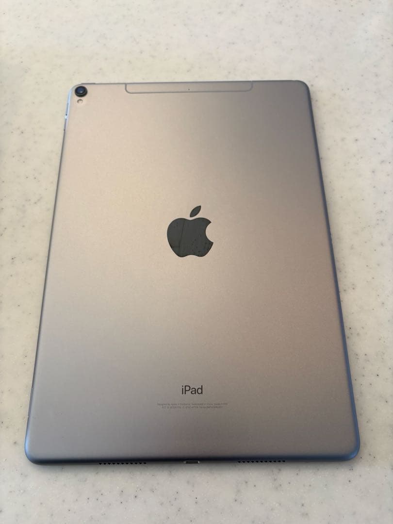 iPad Pro 10.5 セルラー スペースグレイ64GB SIMフリー93%