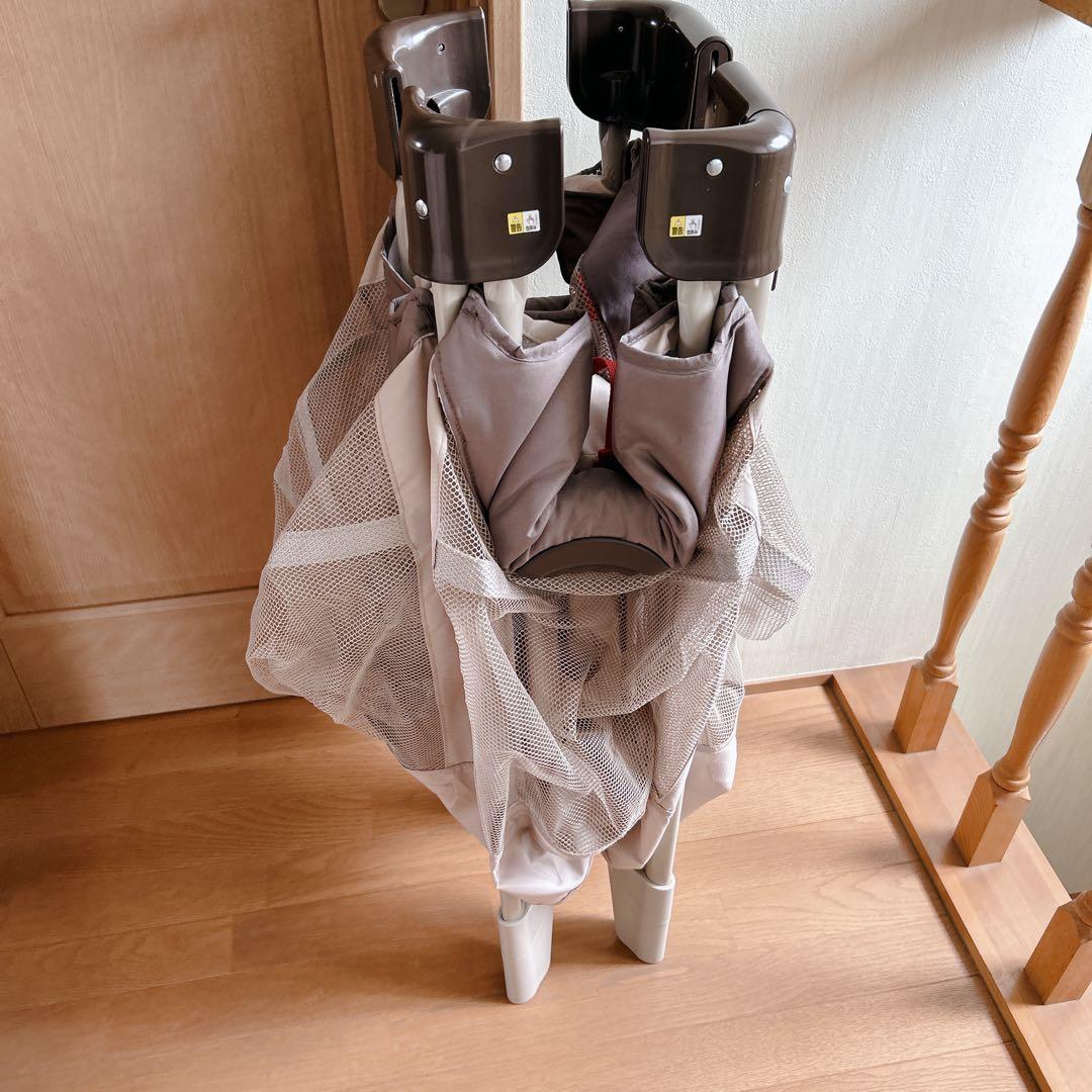 美品 Арrіса アップリカ ココネルエアー 品番66047 ベージュ グレー