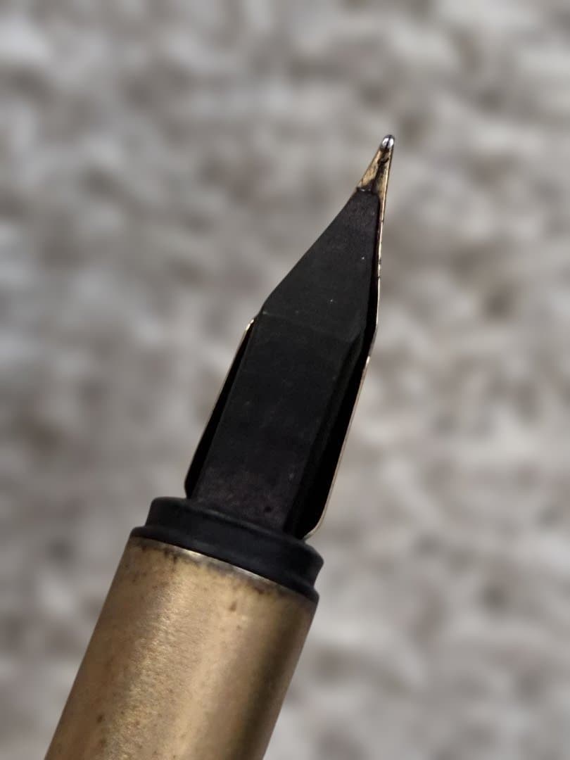 ◾️MONT BLANC モンブラン◾️ノブレス万年筆◾️ゴールド◾️化粧箱、冊子付◾️