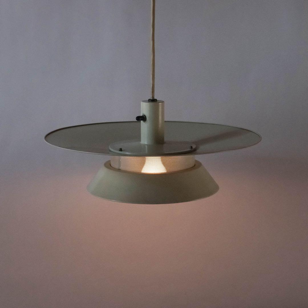 ペンダントライト　ポストモダン　ミッドセンチュリー　スペースエイジ　ナショナル
