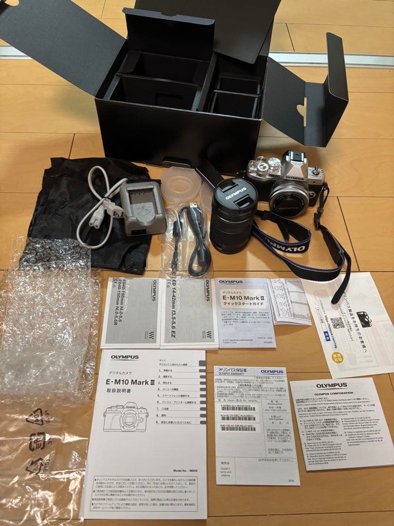 OM-D E-M10 Mark III カメラ Wi-Fi対応 4Kビデオ