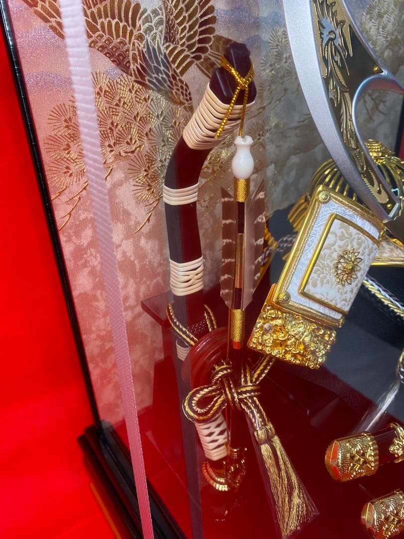 東京久月　五月人形　家紋付き兜飾り　ガラスケース入　１２号