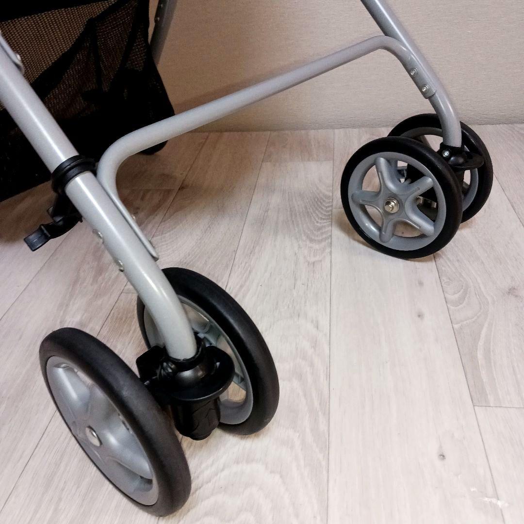 スヌーピー 柄　ペット用バギーカー　ペットカート