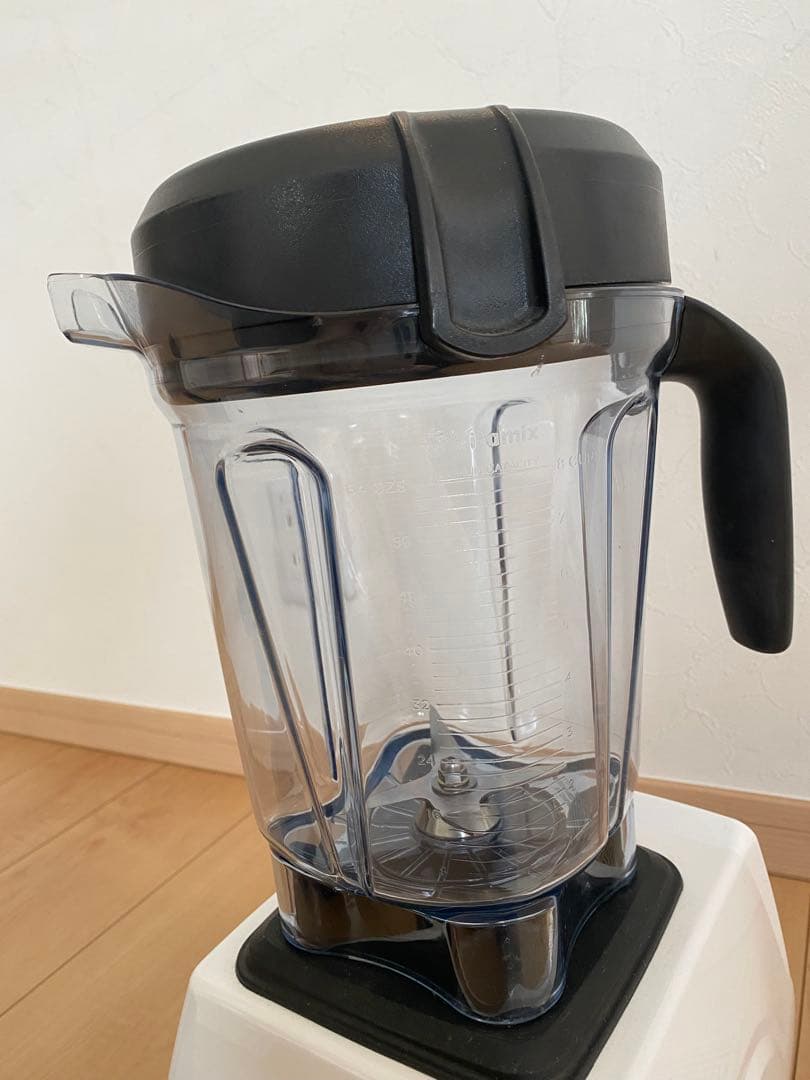 Vitamix ブレンダー ホワイト・ブラックVM0202 バイタミックス　2L