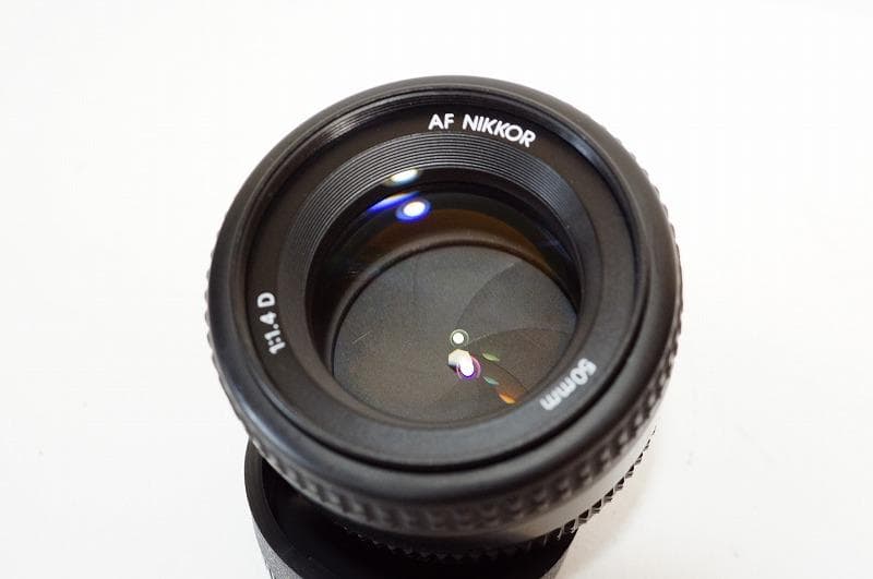 【明るく美しいボケ】 Nikon AF 50mm F1.4D