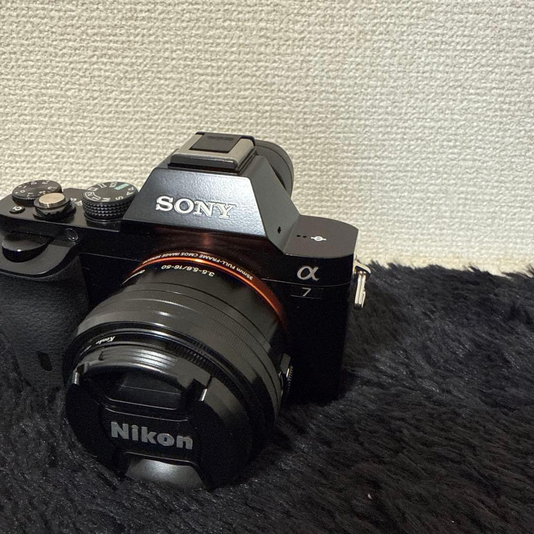 高級 SONY ILCE-7 α7 ミラーレス一眼 カメラ レンズ付き