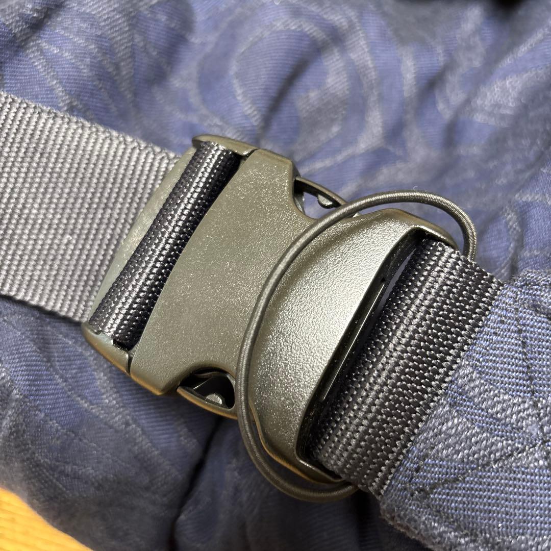 artipoppe アーティポッペ　抱っこ紐　ネイビー