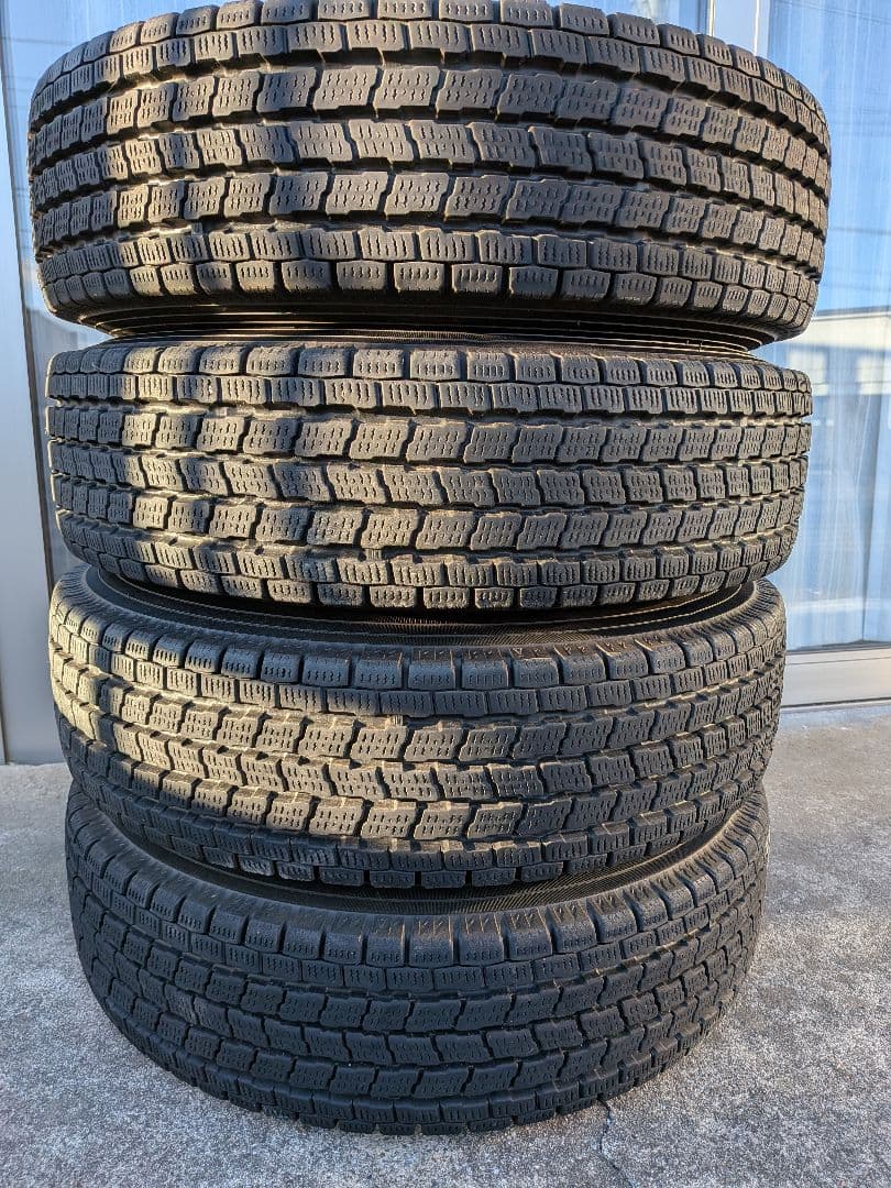 145/80R12 スタッドレス 20年製 ハイゼットやキャリートラック等