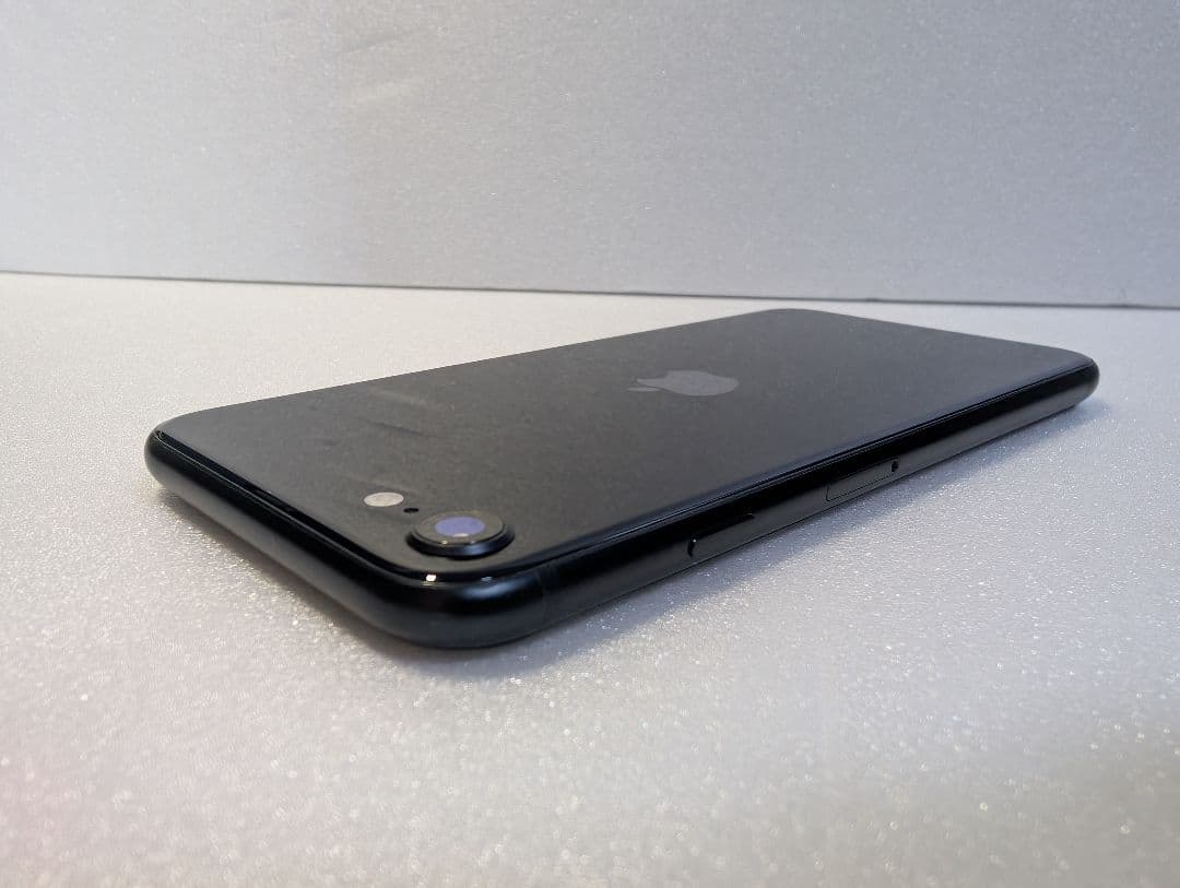 iphoneSE3 第3世代　64GB　ミッドナイト　管理番号11935