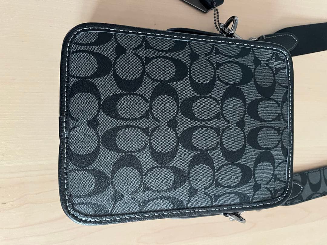 【中古美品】COACHコーチメンズバッグ ショルダーバッグ 品番CC009