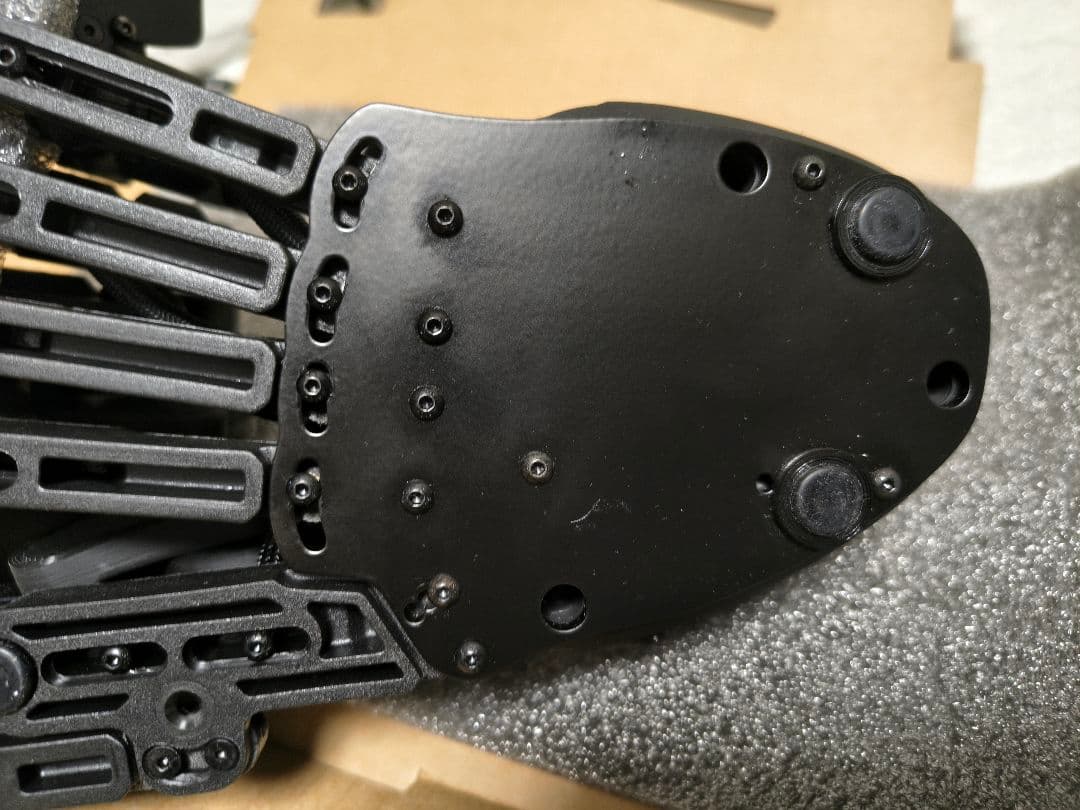 Azeron Cyborg II スタンド付