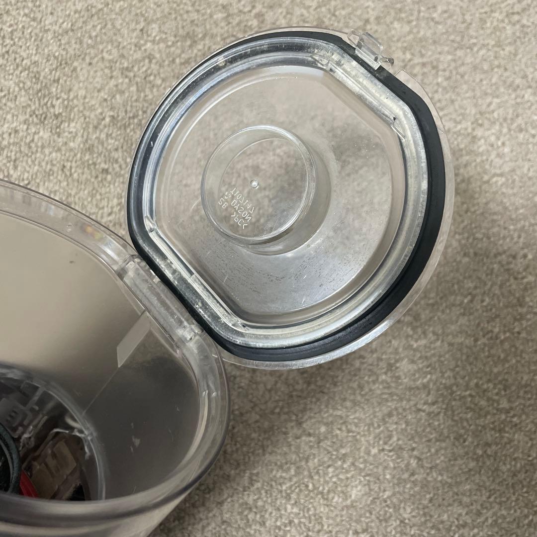 ダイソン　Dyson v8 fluffy 一部ジャンク品