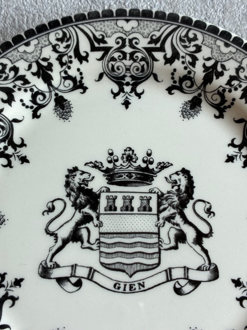 GIEN Les Dépareillées ライオン紋章 小皿 φ12.5cm