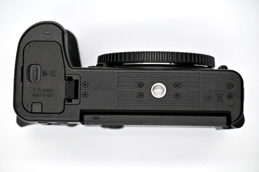 Nikon Z30 ボディ ショット数7400回
