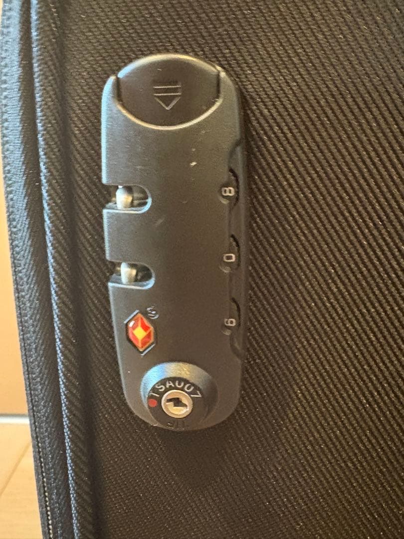 Samsonite ブラック キャリーケース　機内持込可