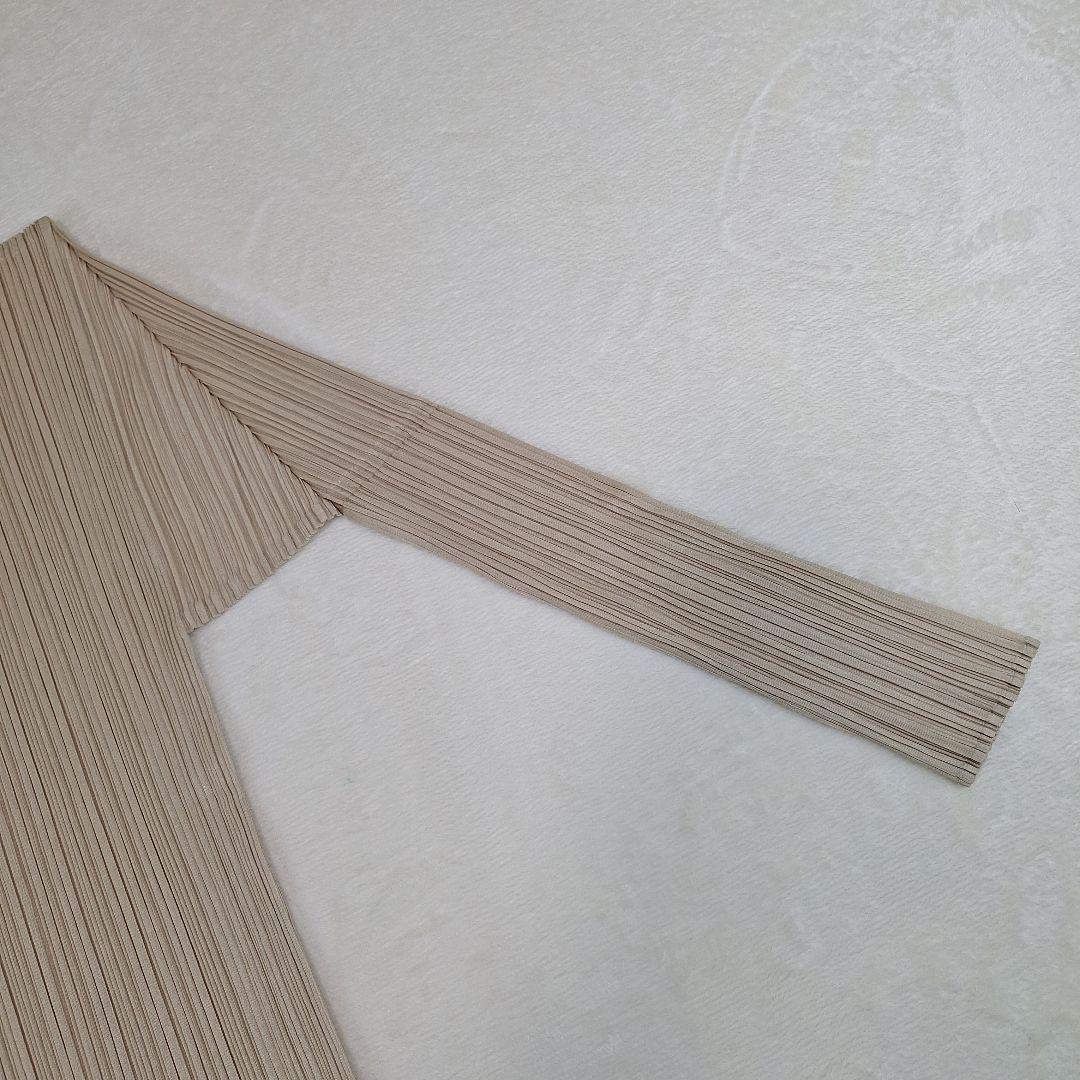 プリーツプリーズ　ハイネックカットソー　ブラウス　長袖　ベージュ　サイズ3