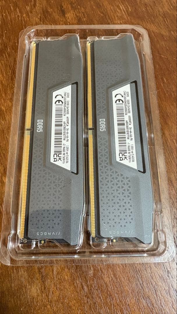 メモリー CORSAIR VENGEANCE DDR5 32GB 6000MHz