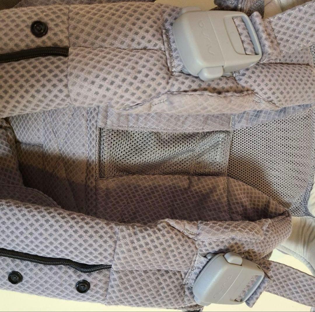 ヌナ　カドル　nuna cudl 抱っこ紐　グレー