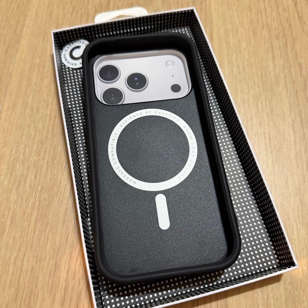 WEEKEND fragment casetify iPhone17Proケース