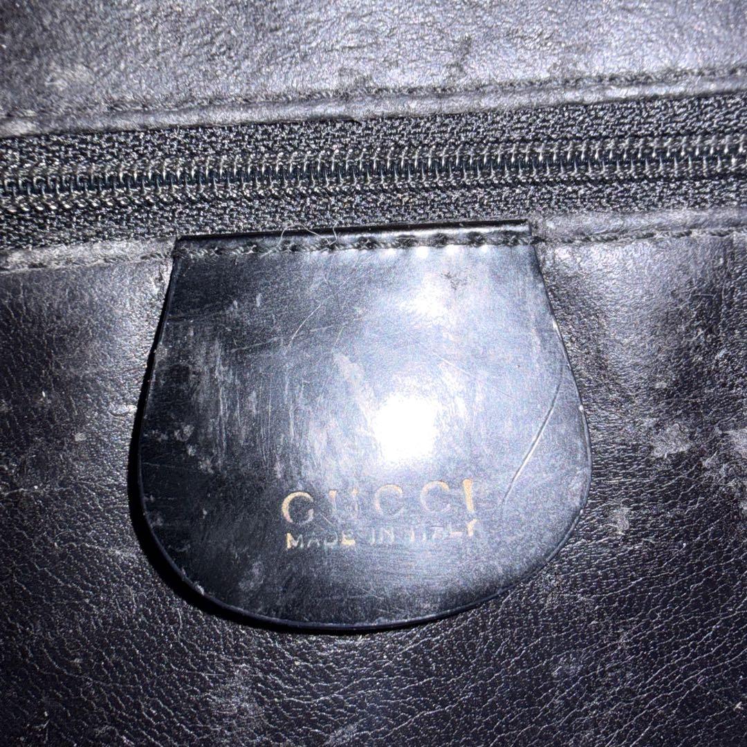 GUCCI グッチ　ショルダーバッグ　レザー　ブラック　高級　Gロゴ　金