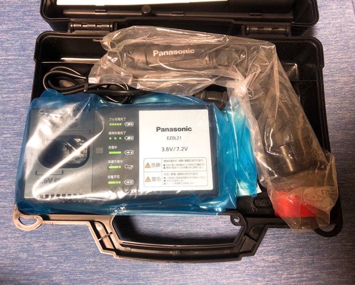 Panasonic 充電式スティックインパクトドライバー