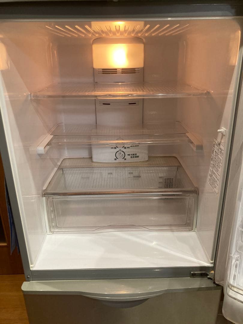 1/29出品取下予定(送料込)レンジが置ける冷蔵庫SR-261R 3ドア レトロ