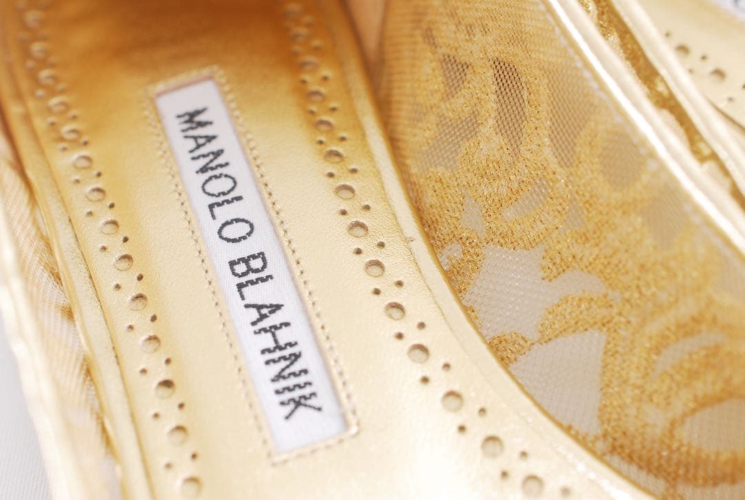 美品 マノロブラニク MANOLO BLAHNIK 23 50周年 ハンギシ