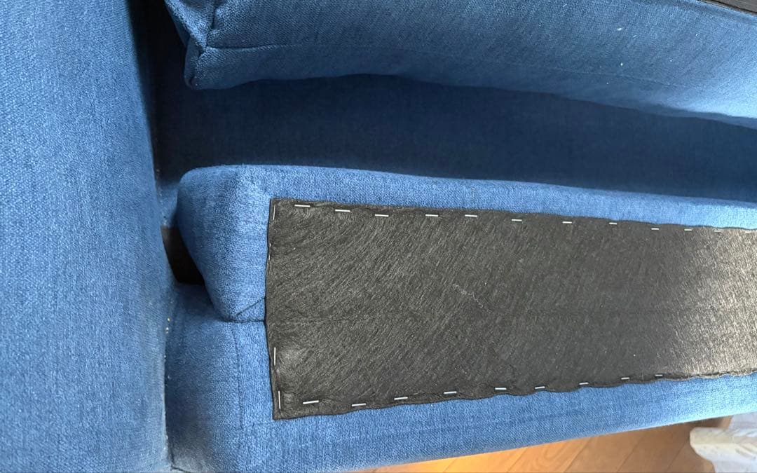 ニトリ2人掛けソファ(ネイビー)