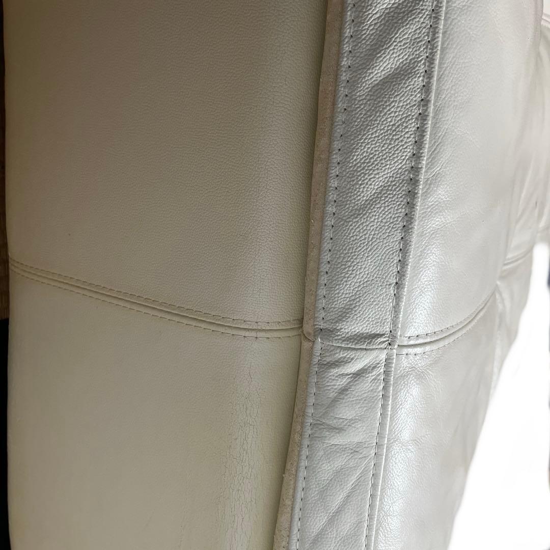 ニトリカウチソファ本革(一部合革)ホワイト　カウチ側　商品価格¥20000