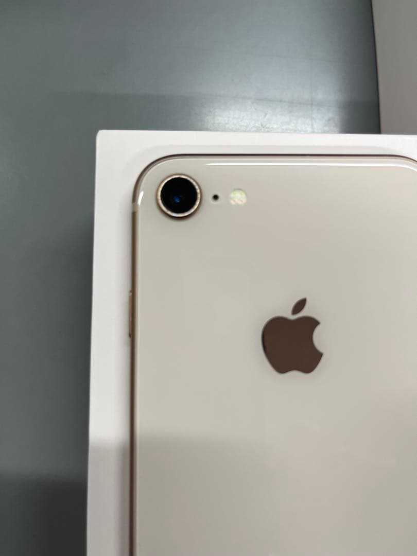 iPhone8 64GB 本体 充電不良あり 画面美品 ジャンク扱い