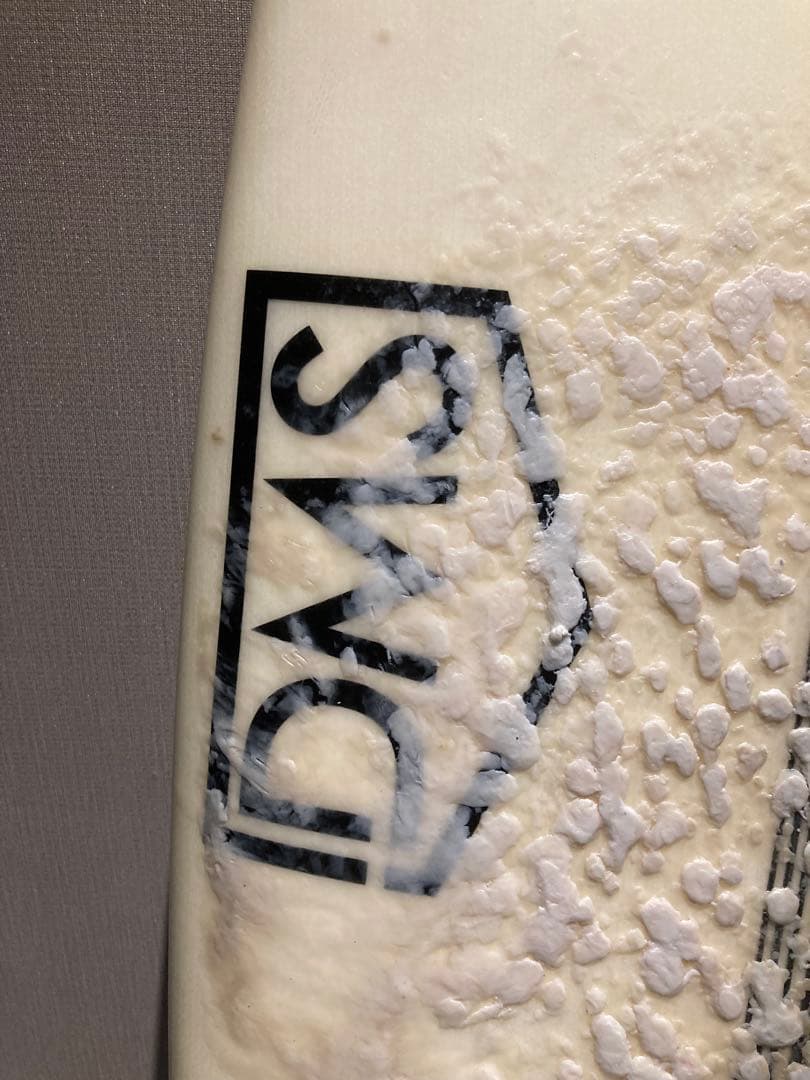 DMS ショートボード トライフィン 5.4 【11月中の手渡し完了のみ対象】