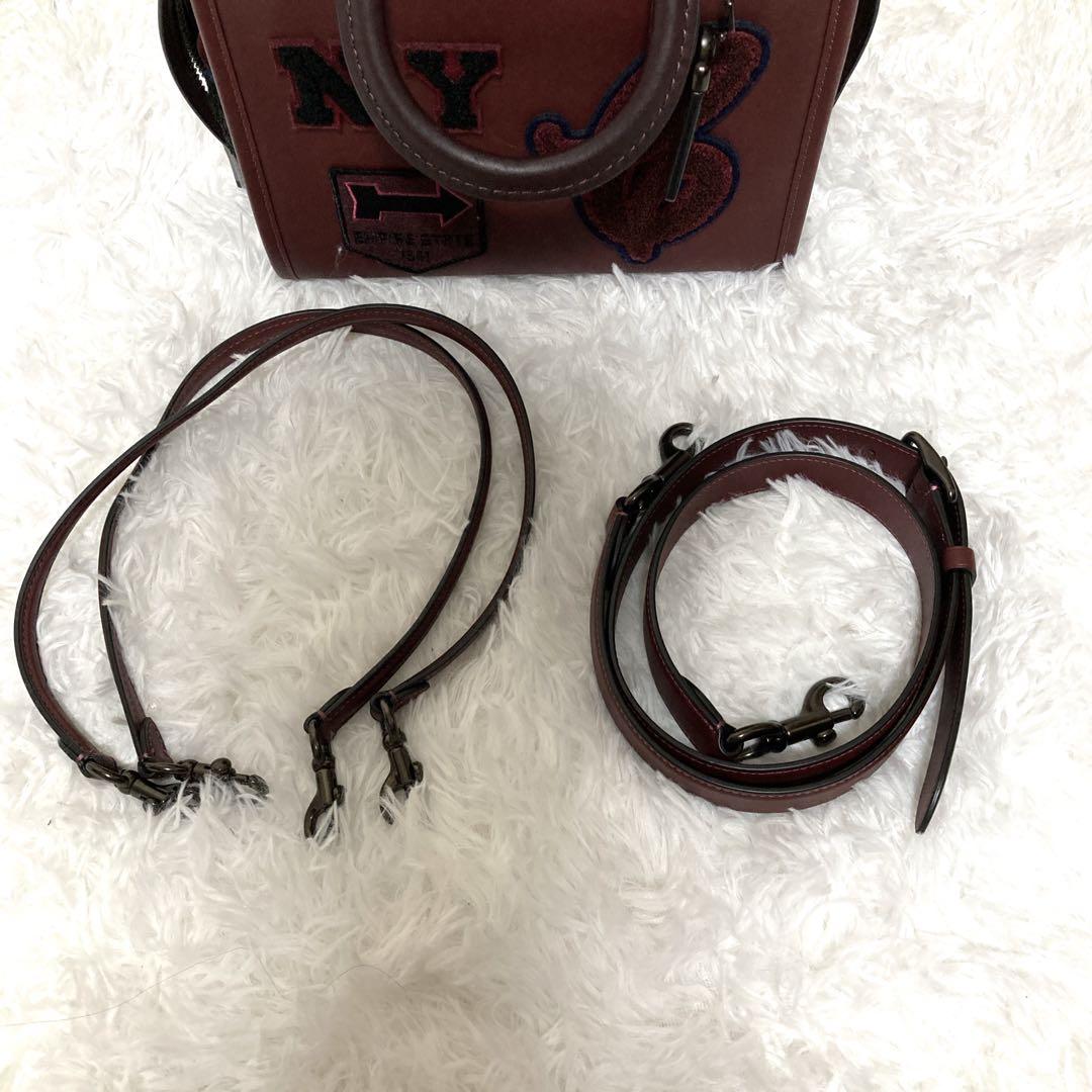 【美品】 COACH コーチ ローグ 25・ヴァーシティ パッチ CG214