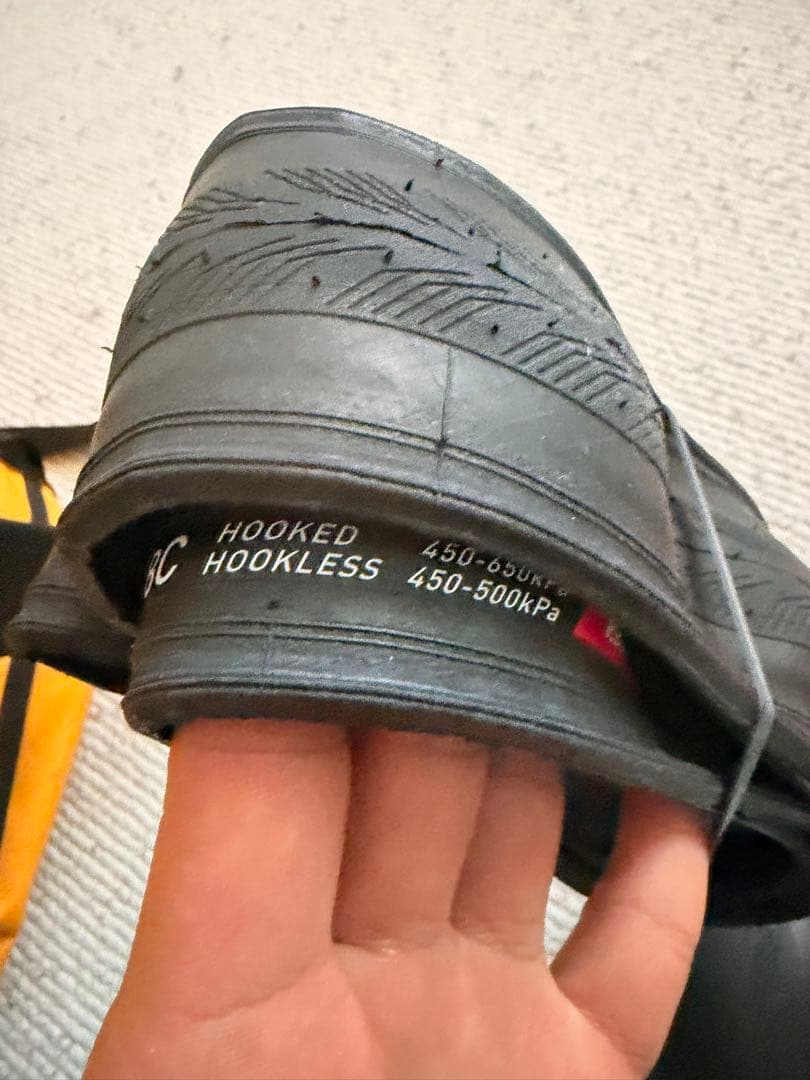 IRC FORMULA PRO 700 x 28C チューブレスタイヤ