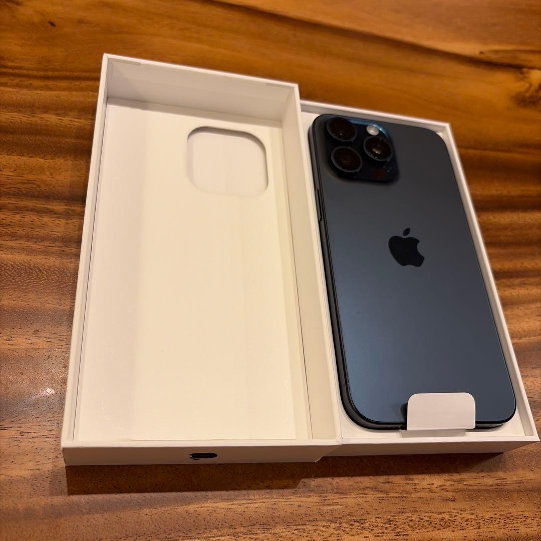 【美品】iPhone 15 Pro Max 256GB ブルー 90%