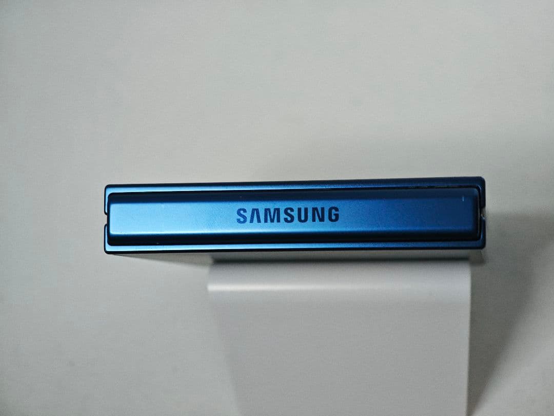 【美品】Galaxy Z Flip7 ブルーシャドウ 256GB 韓国版