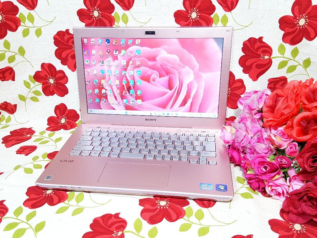 可愛い♪ピンク色★Win11★メモリ8G★カメラ★小型バイオ★SSD256G