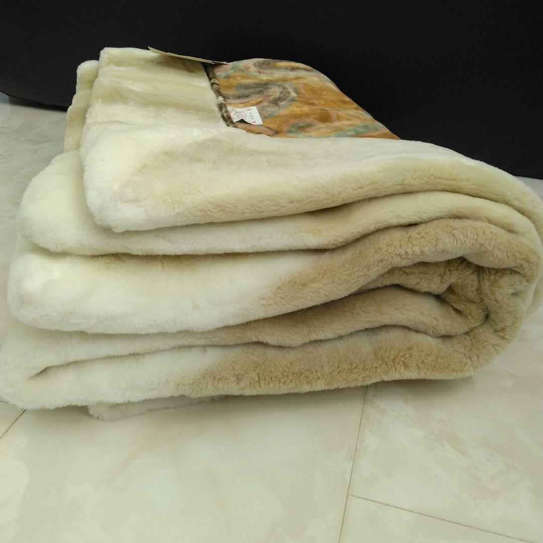 新品　西川ローズ　二重合わせ　カシミヤ混　パフウオーム　毛布　140 ✖️200